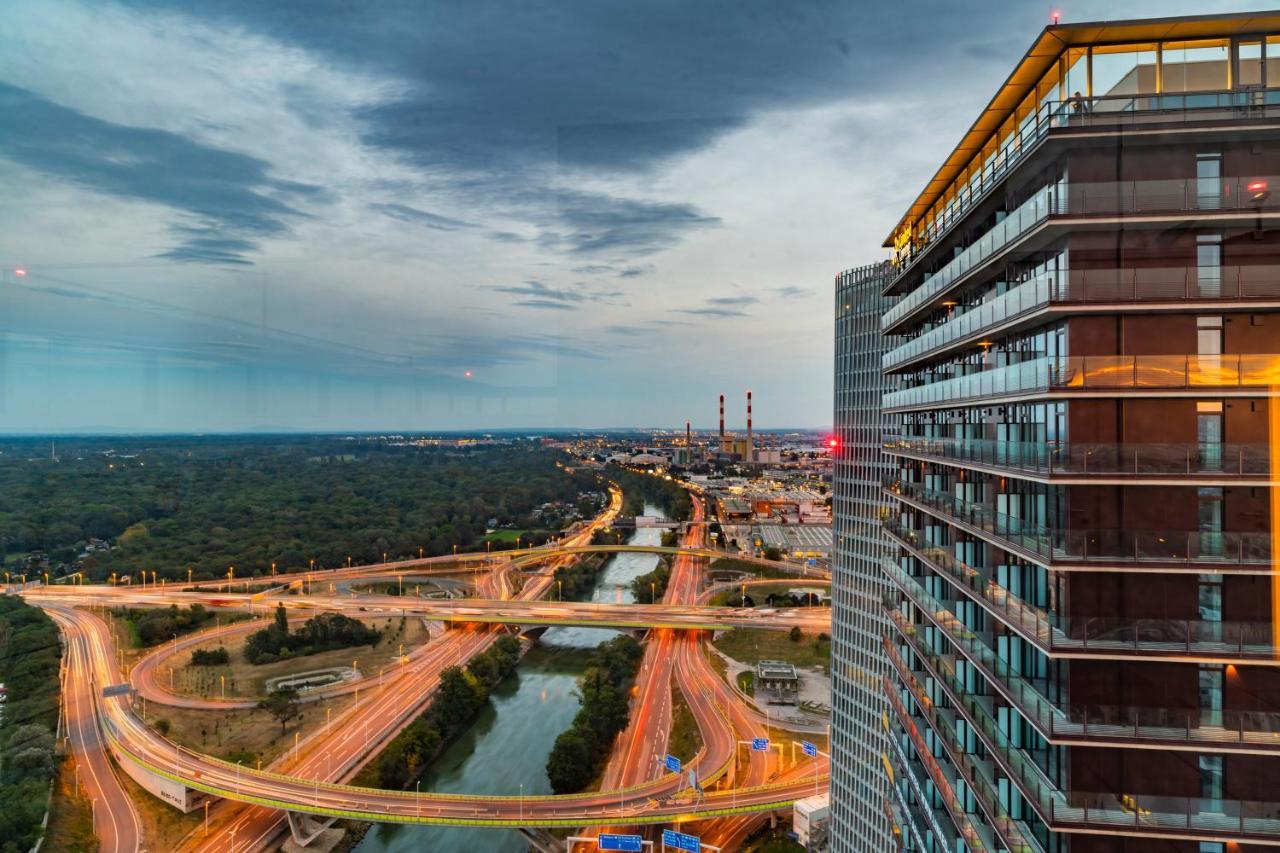Triiiple Tower Dream Apartments With Rooftop-Summer-Pool Viena Exterior foto